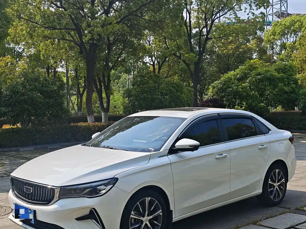 Geely Emgrand 2023