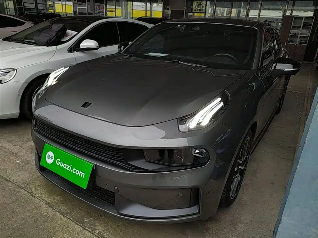 Lynk & Co 03 2022