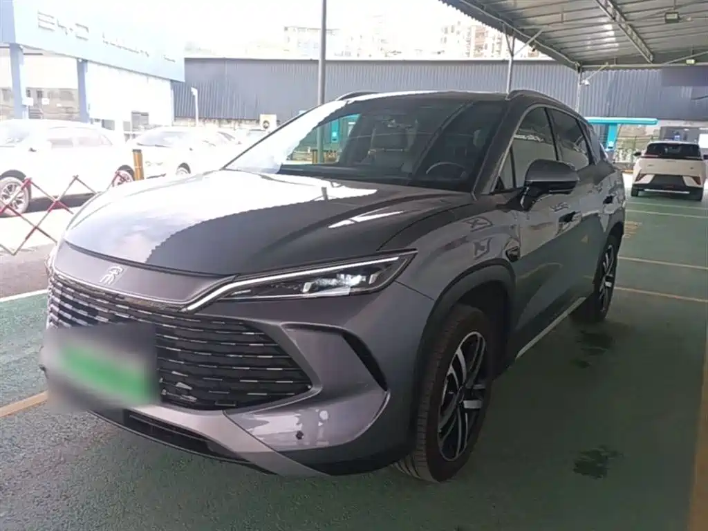 BYD L DM-i 2025