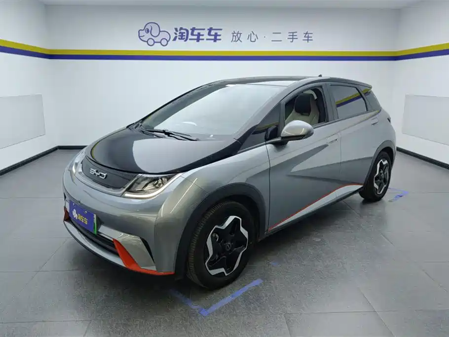BYD Dolphin 2023