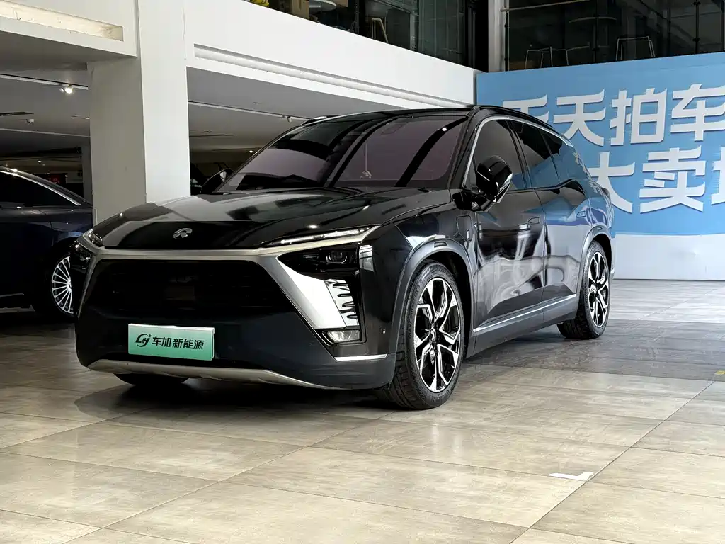 NIO ES8 2021