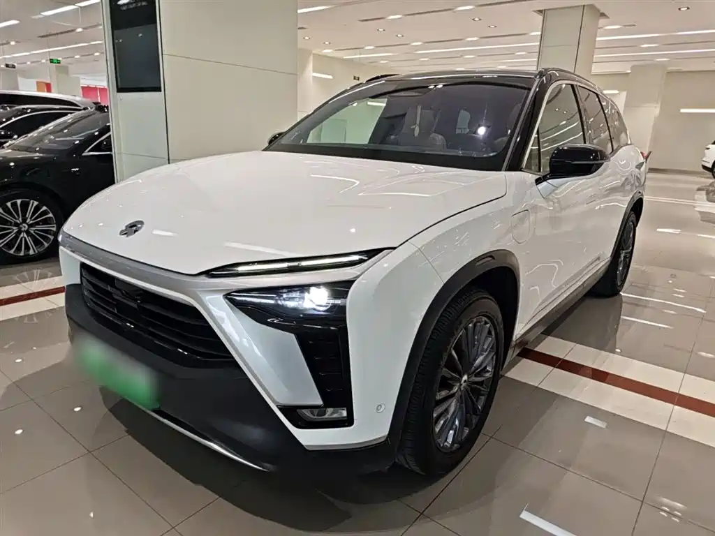 NIO ES8 2022