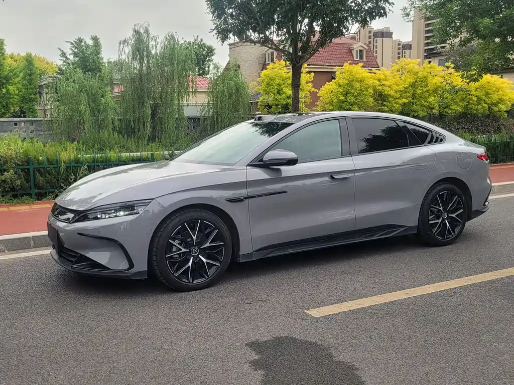 BYD Han 2025