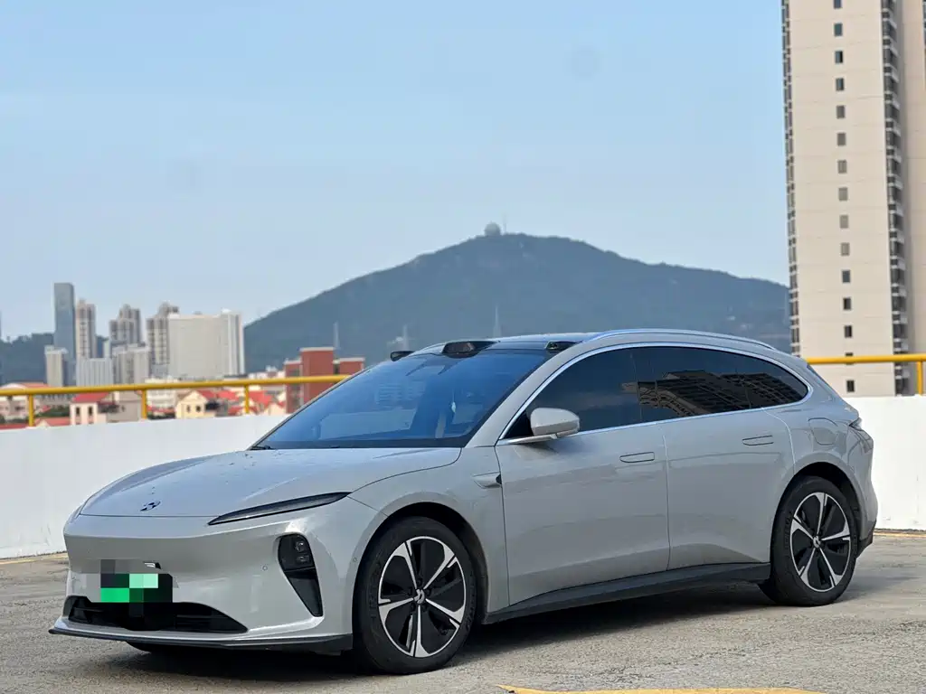NIO ET5T 2024