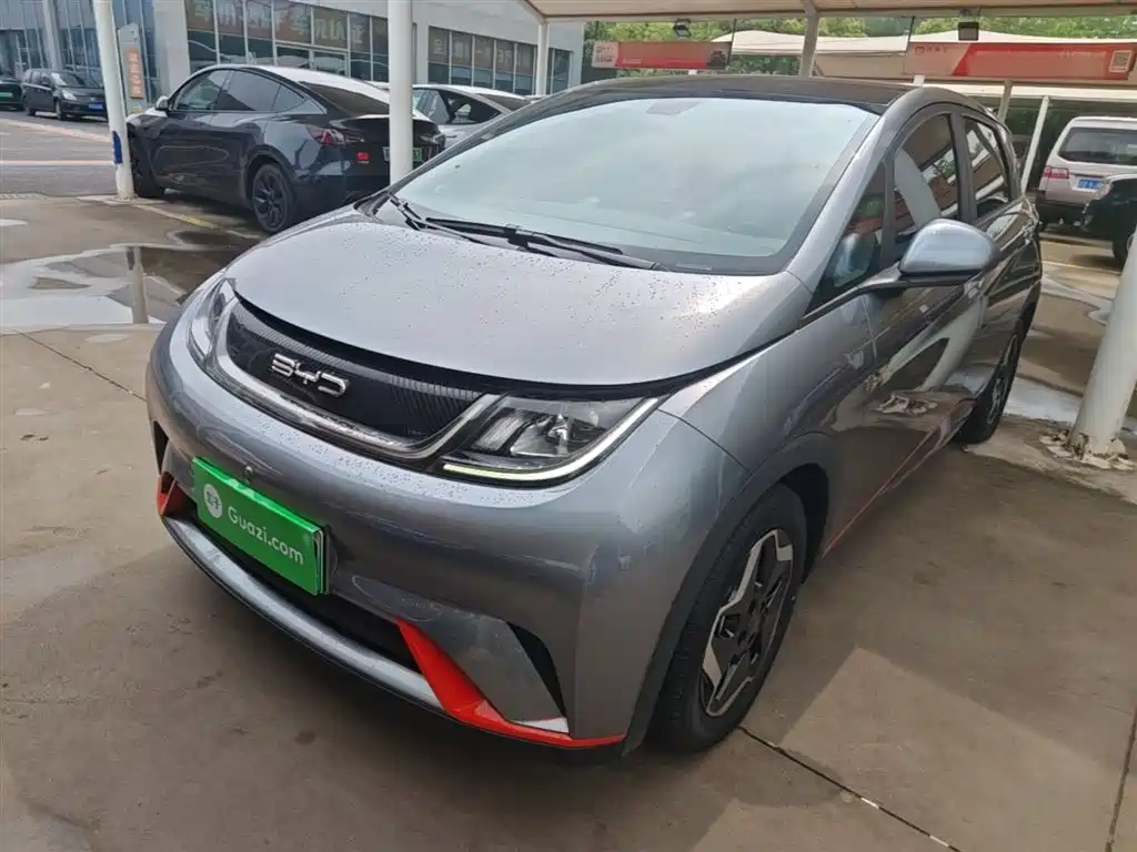 BYD Dolphin 2023