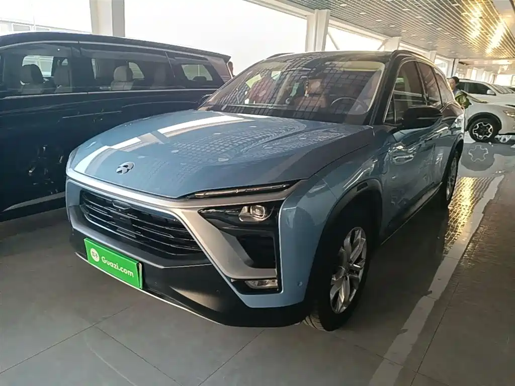 NIO ES8 2019
