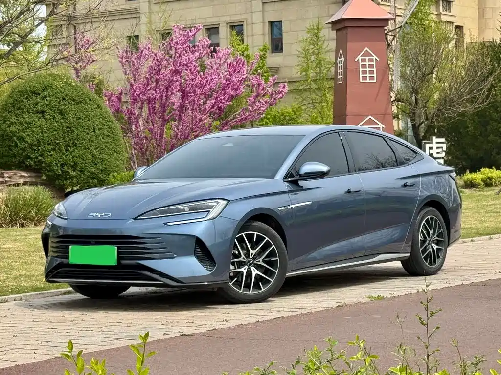 BYD Seal 07 DM-i 2025