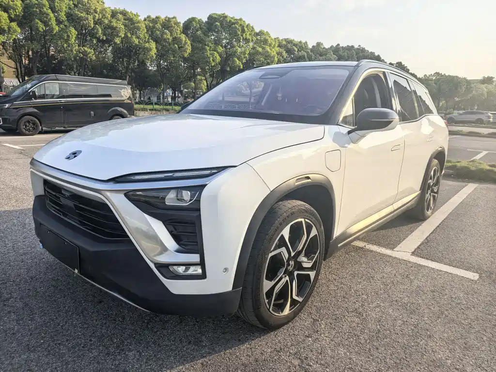 NIO ES8 2020