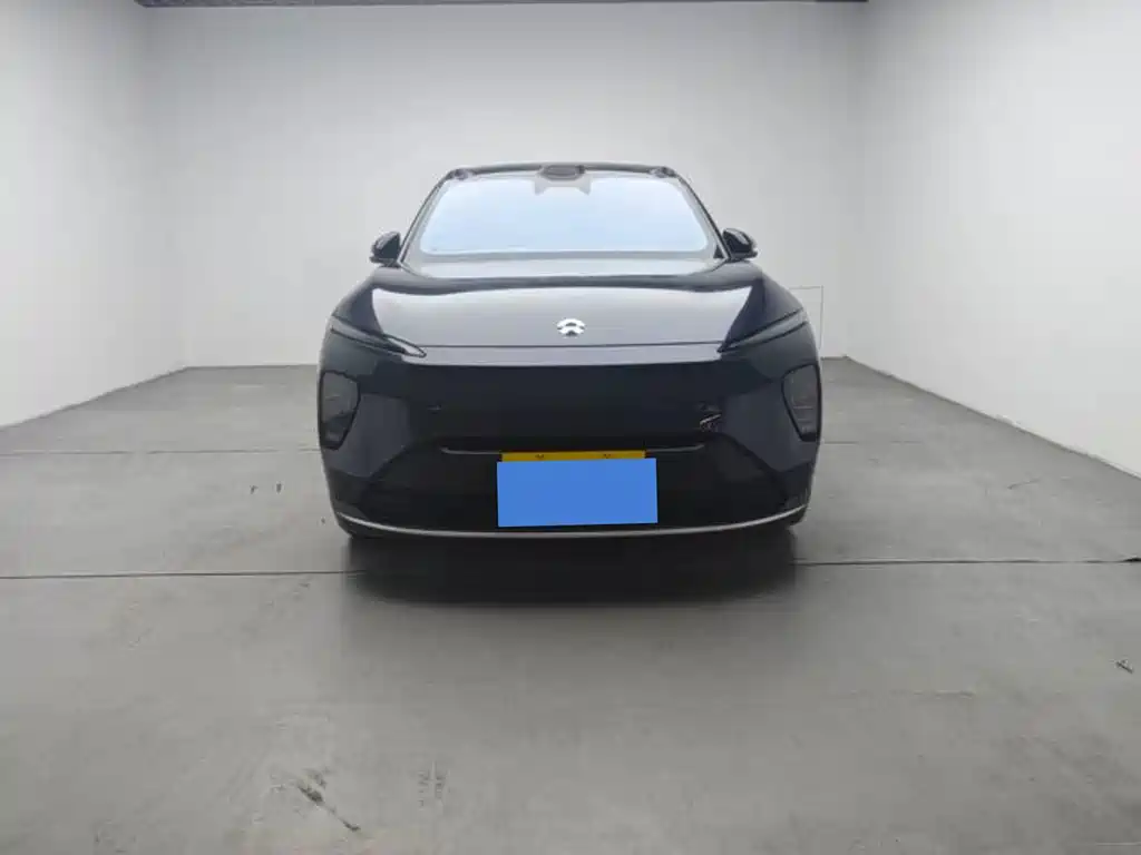 NIO ES8 2023