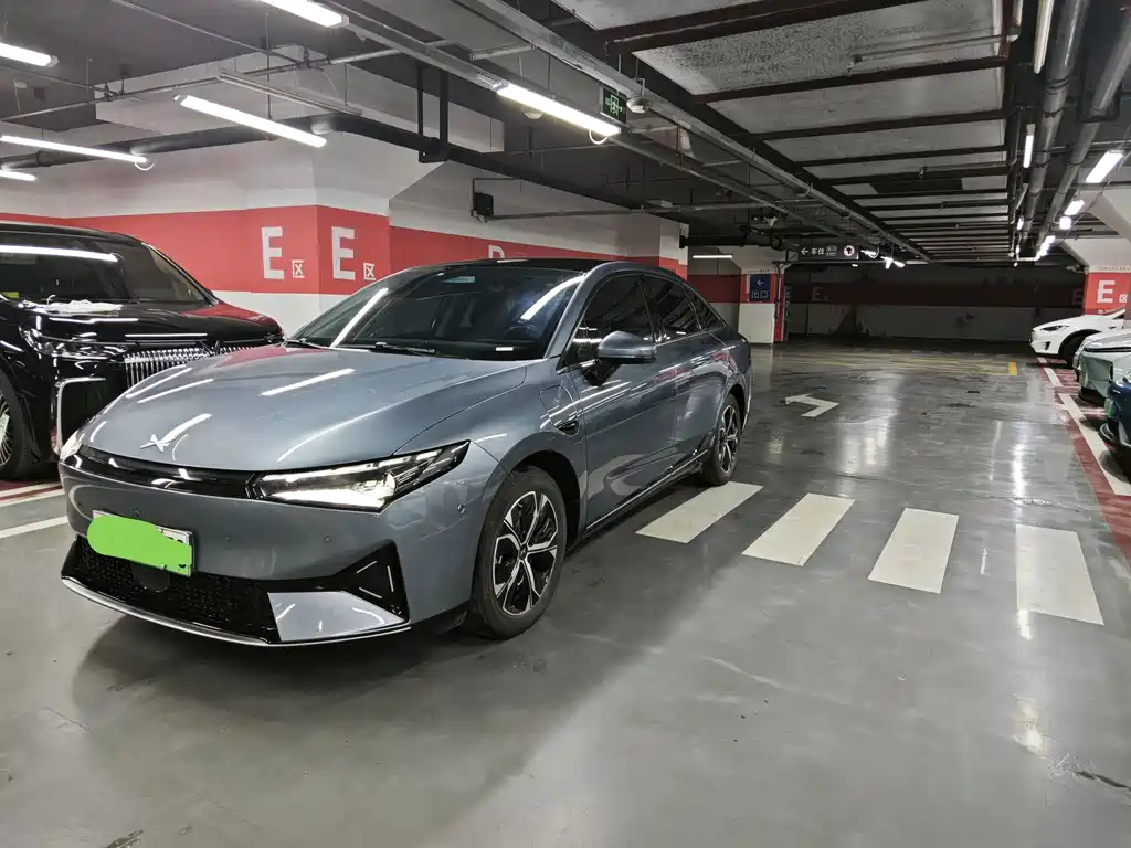XPENG P5 2022