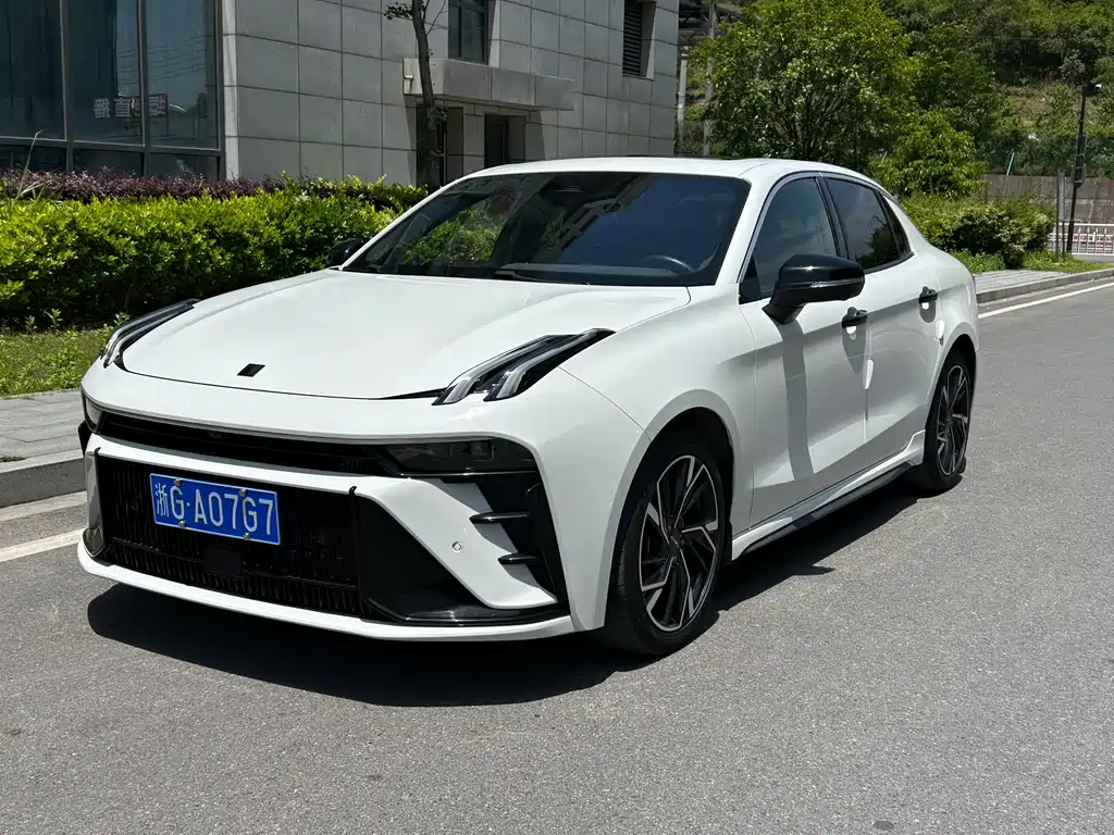 Lynk & Co 03 2023