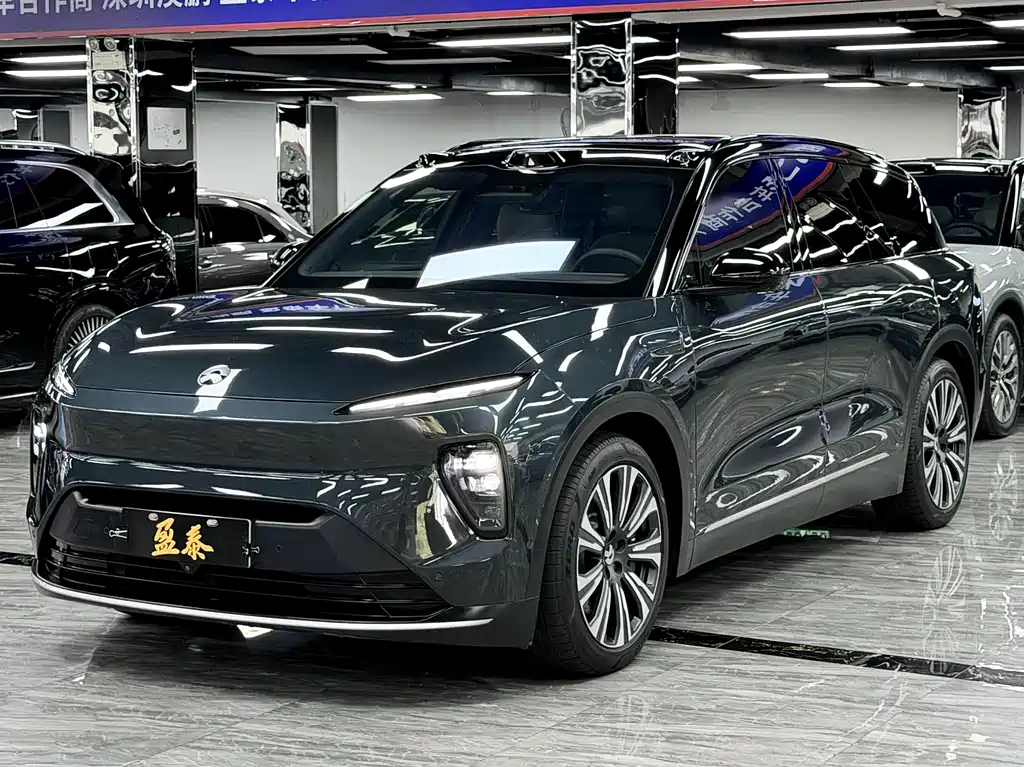 NIO ES8 2024