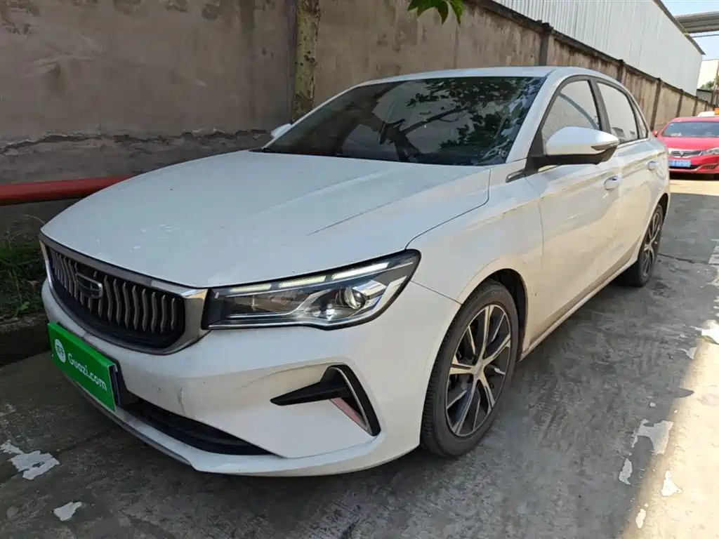 Geely Emgrand 2023