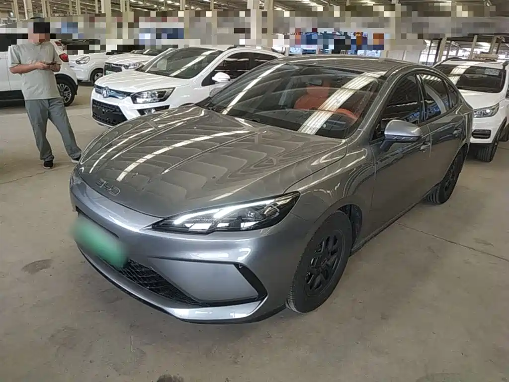 BYD Seal 05 DM-i 2025