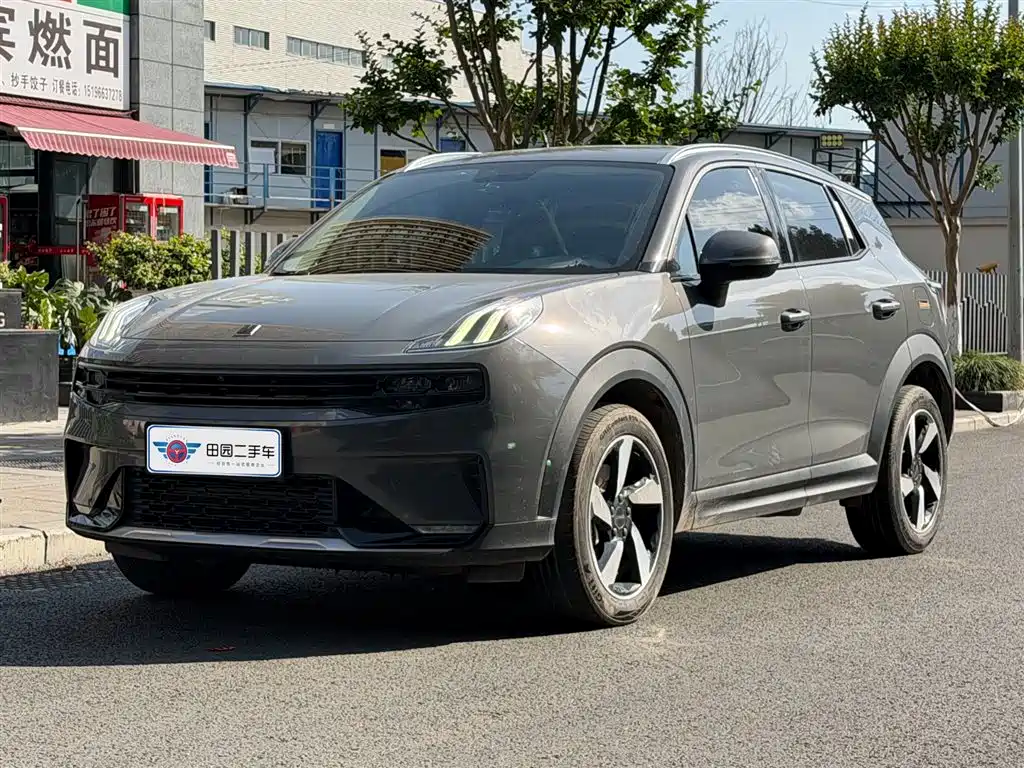 Lynk & Co 06 EM-P 2021