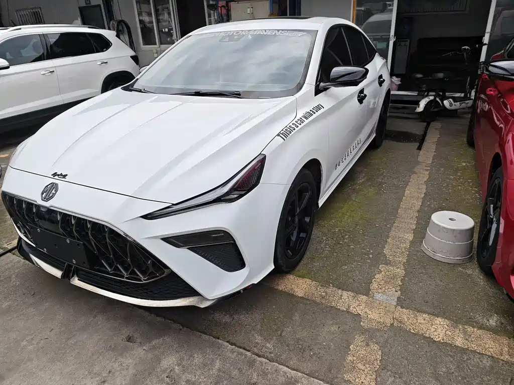 MG MG5 Scorpio 2022