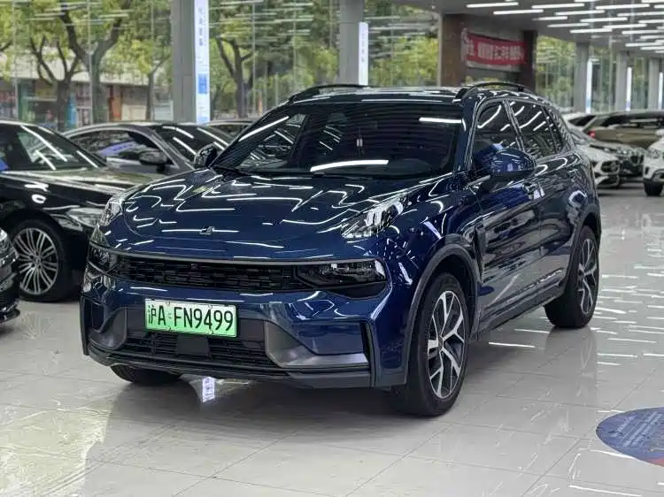 Lynk & Co 01 EM-P 2022