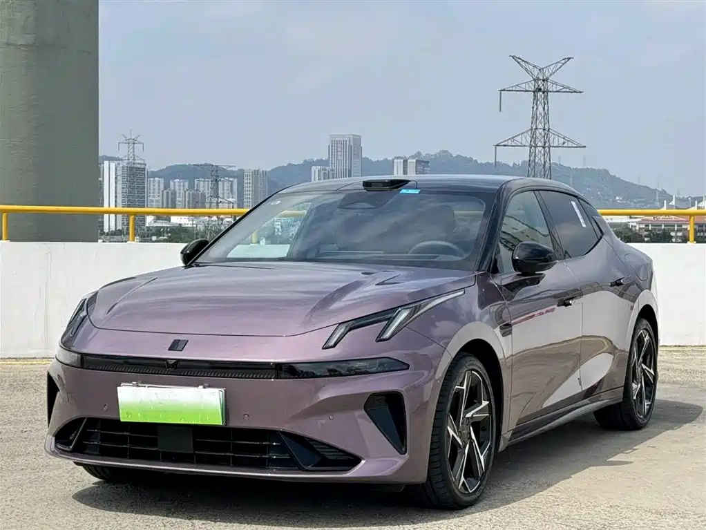 Lynk & Co 07 EM-P 2025
