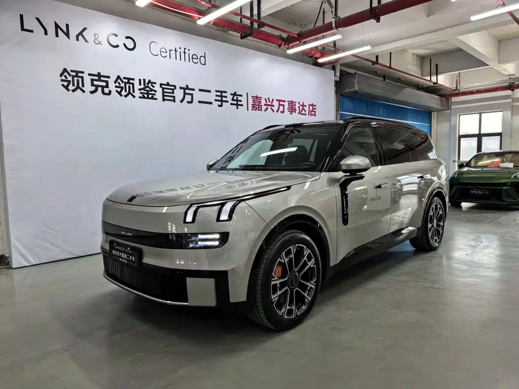 Lynk & Co 领克900 2025