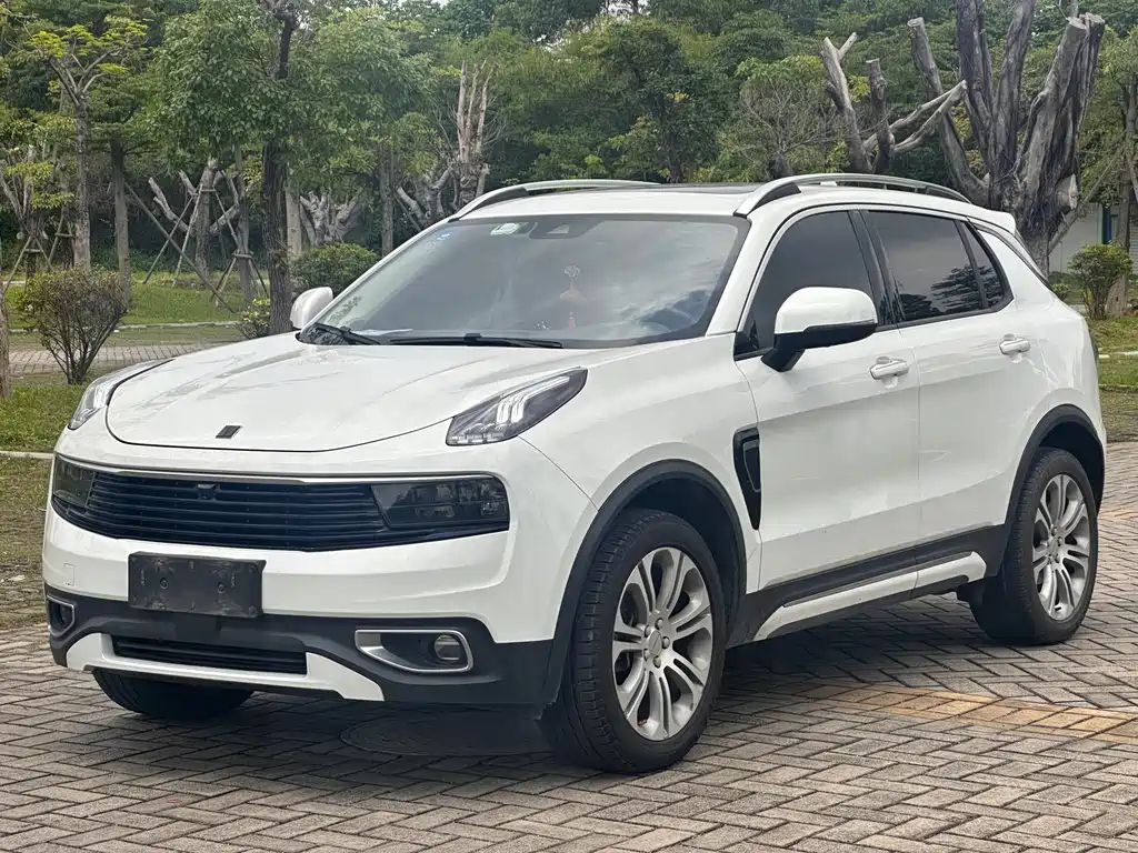 Lynk & Co 01 2020