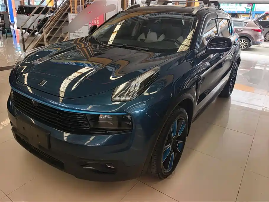 Lynk & Co 01 2019