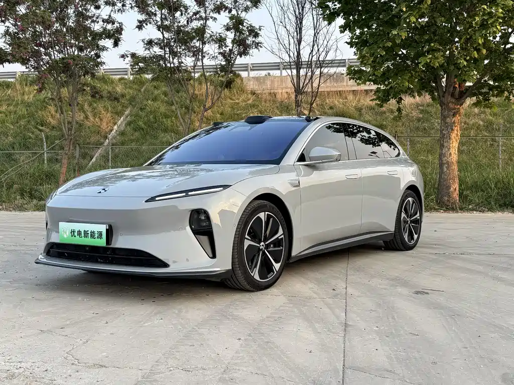 NIO ET5T 2024