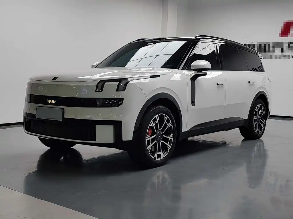 Lynk & Co 领克900 2025