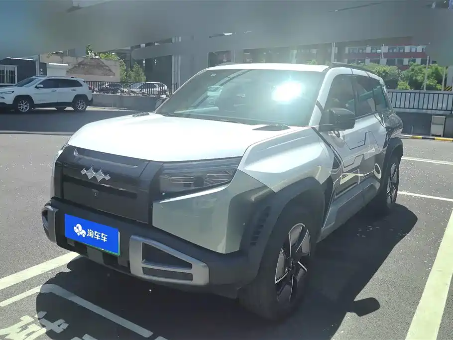Fang Cheng Bao Titanium 3 2025