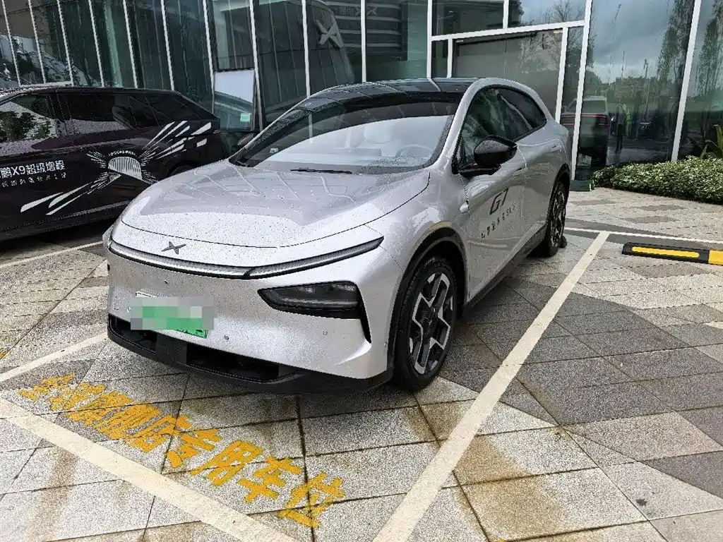 XPENG 小鹏G7 2025