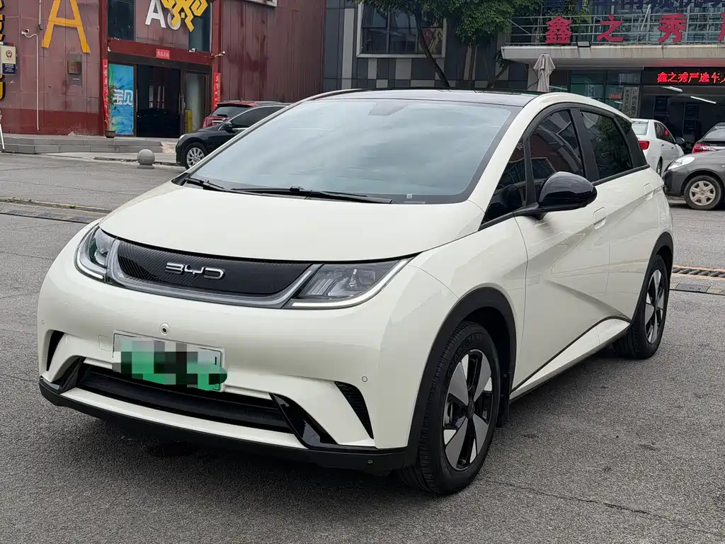 BYD Dolphin 2023