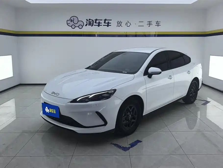 BYD Seal 05 DM-i 2025