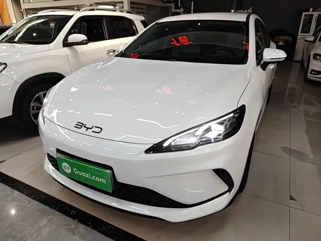 BYD Seal 05 DM-i 2025