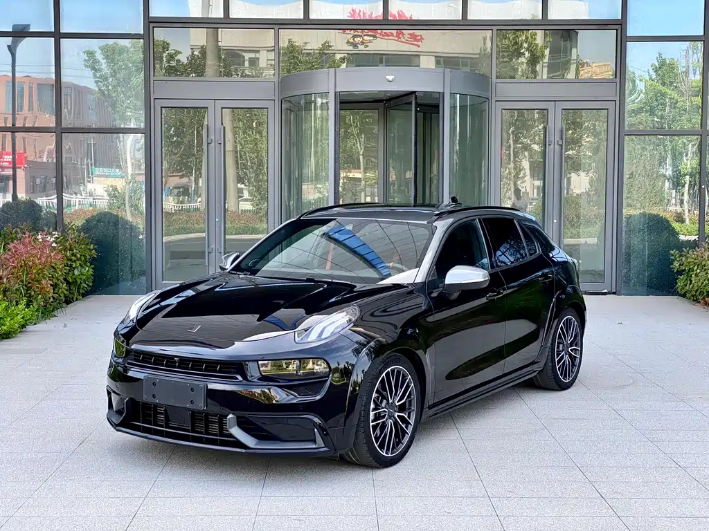 Lynk & Co 02 Hatchback 2022