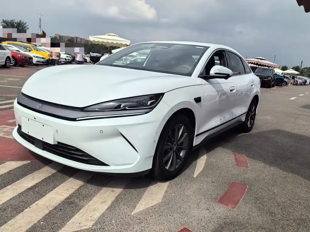 BYD Qin L 2025
