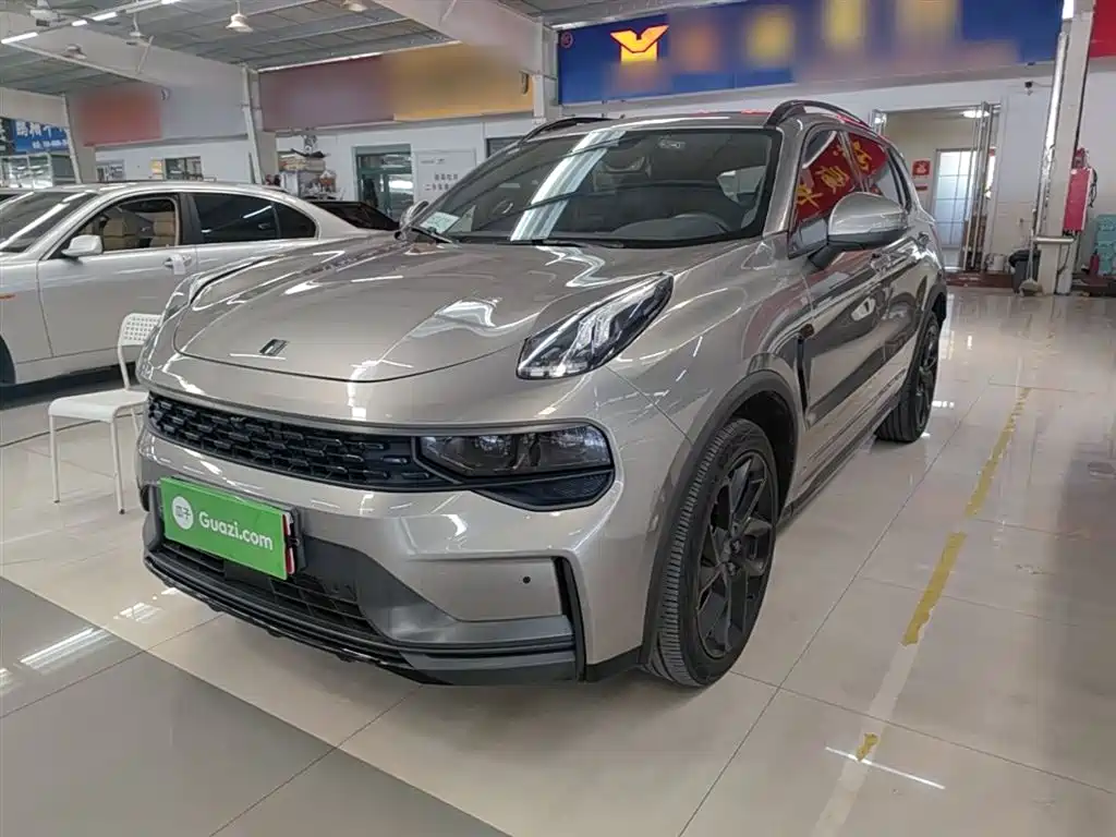 Lynk & Co 01 2022