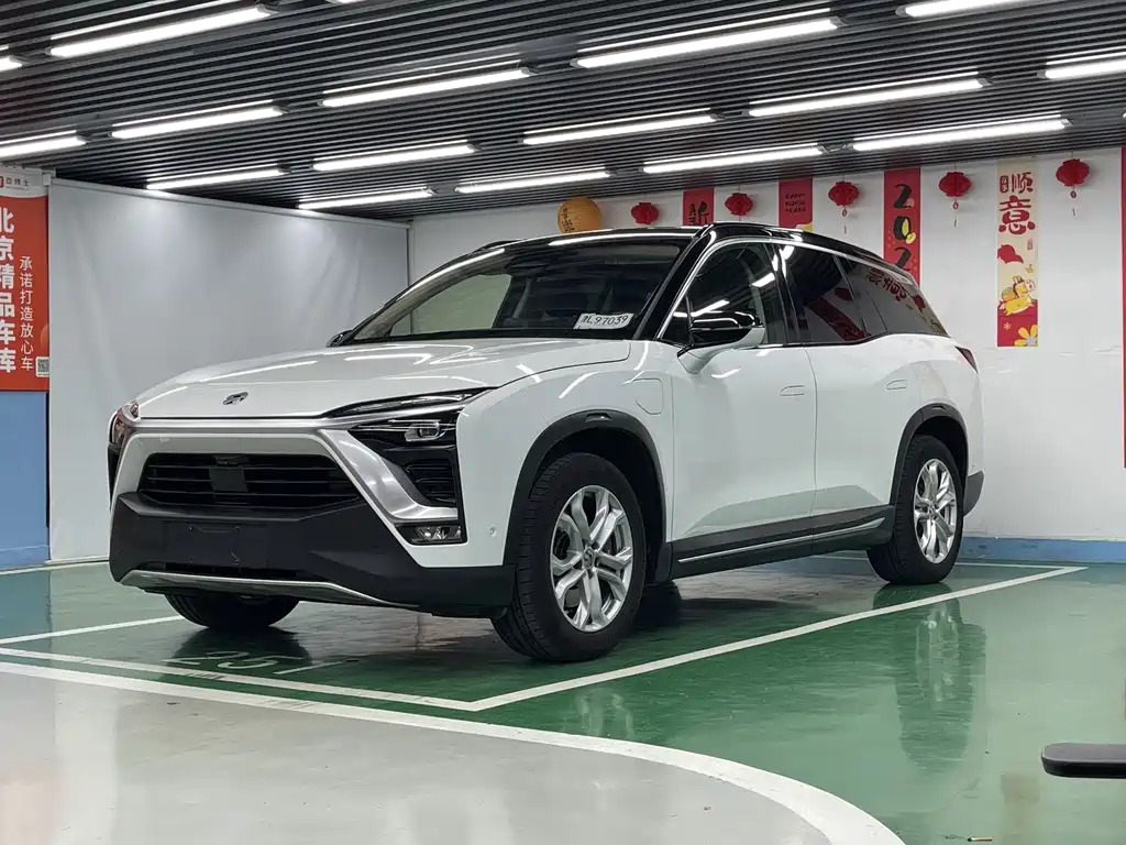 NIO ES8 2019