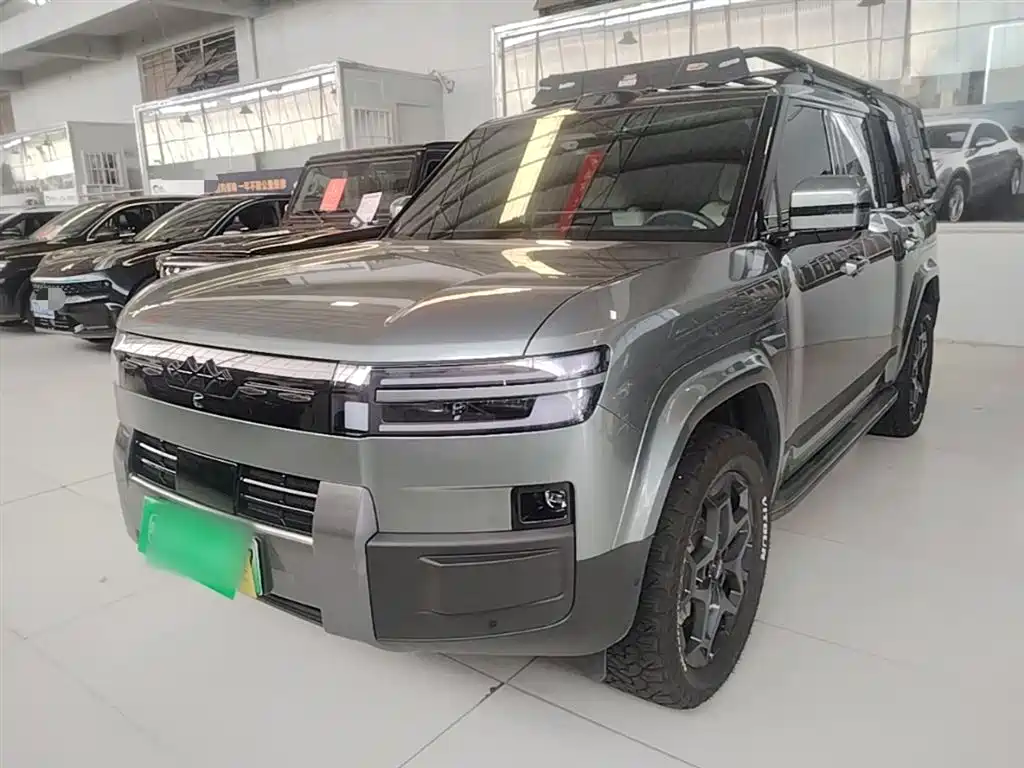 Fang Cheng Bao 钛7 2025