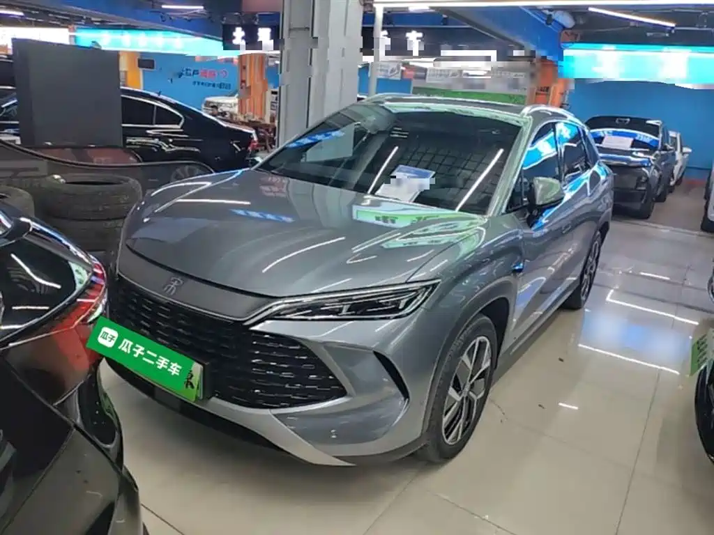 BYD L DM-i 2025