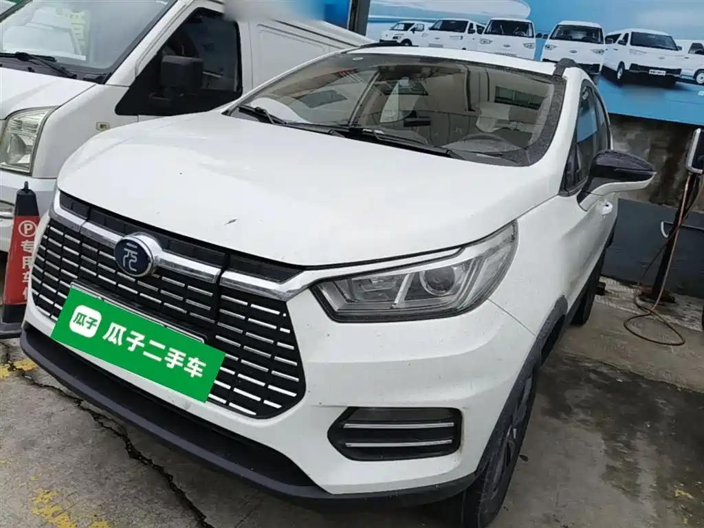 BYD Yuan EV 2019