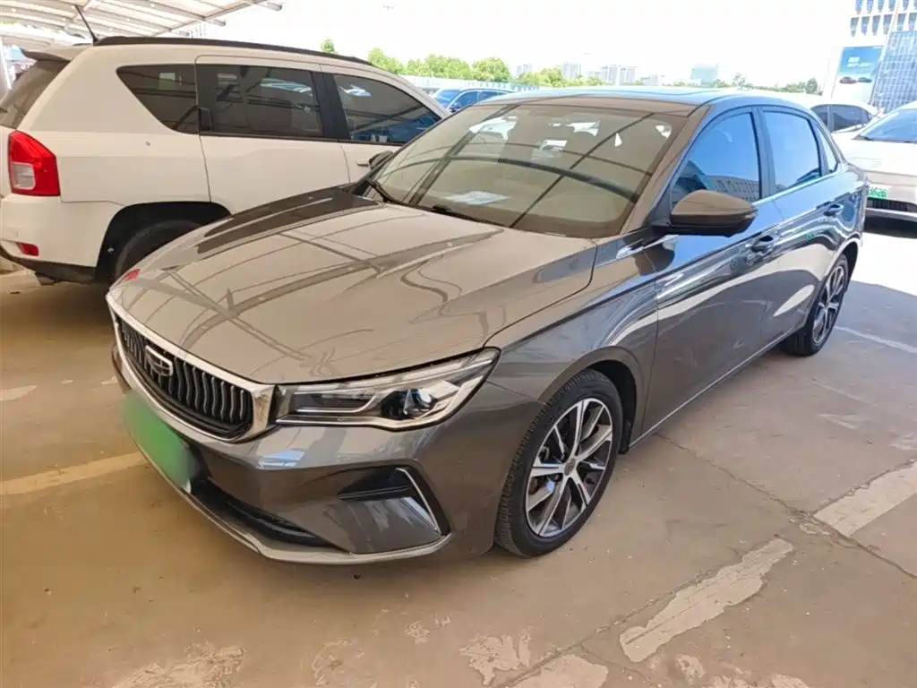 Geely Emgrand 2021