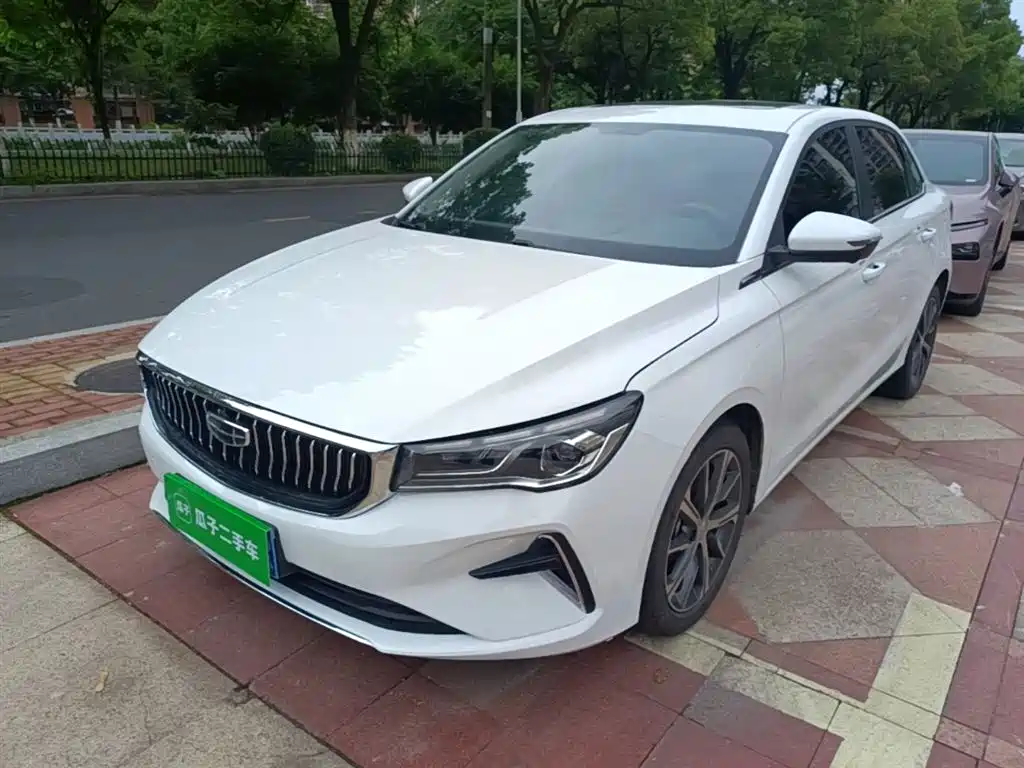 Geely Emgrand 2024
