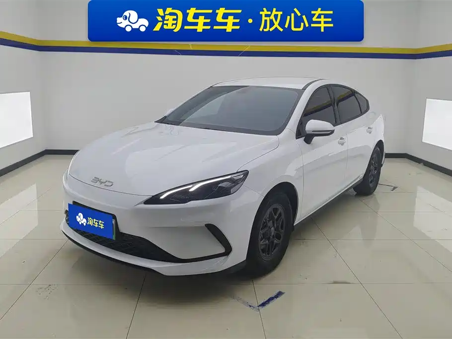 BYD Seal 05 DM-i 2025