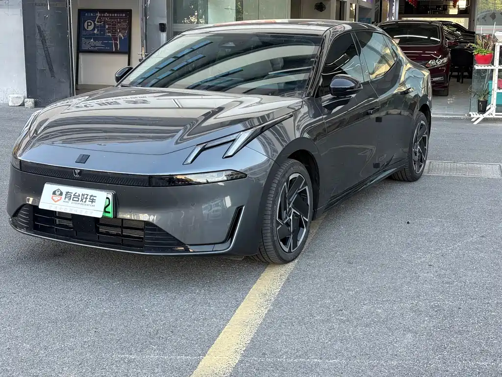 Lynk & Co 07 EM-P 2025