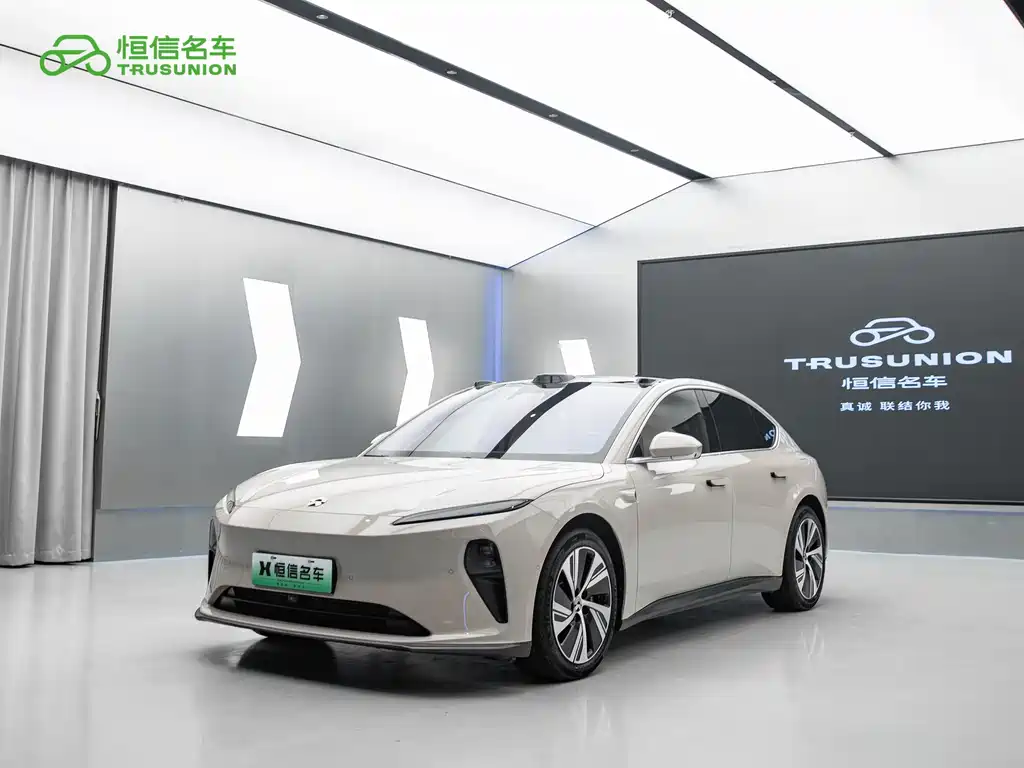 NIO ET5 2025