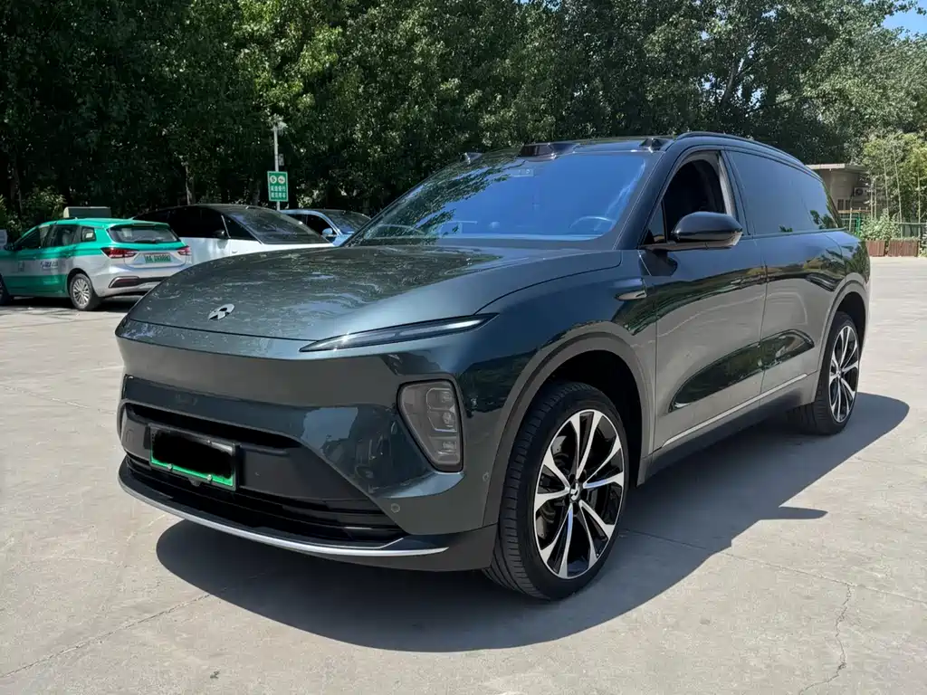 NIO ES8 2023