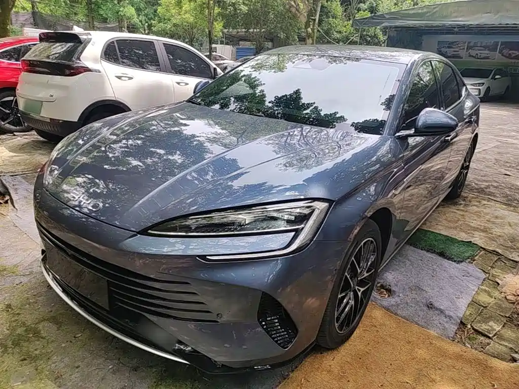 BYD Seal 07 DM-i 2024