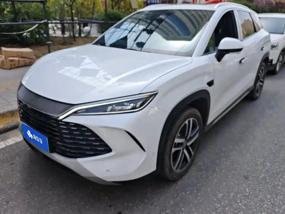 BYD L DM-i 2025