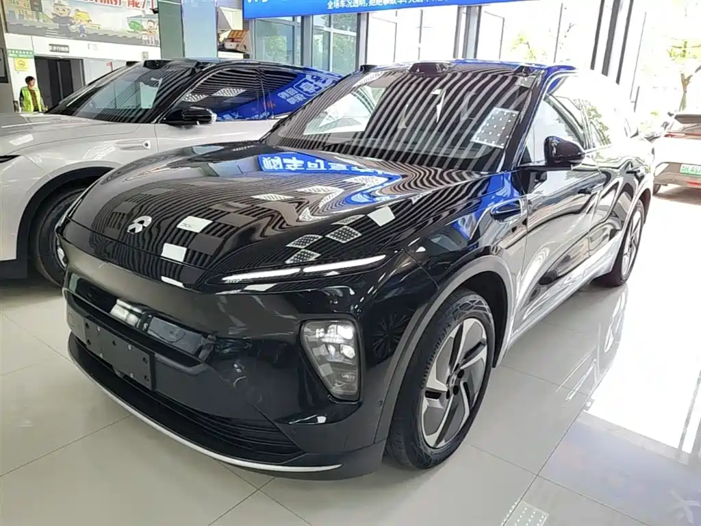 NIO ES8 2023