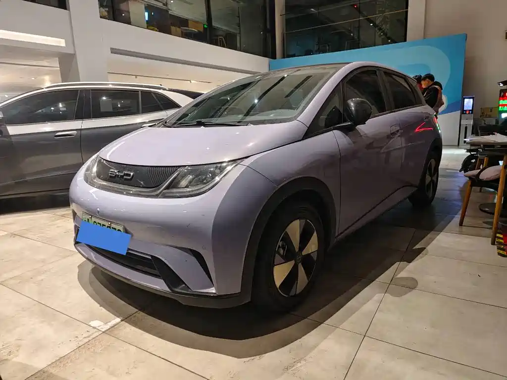 BYD Dolphin 2023