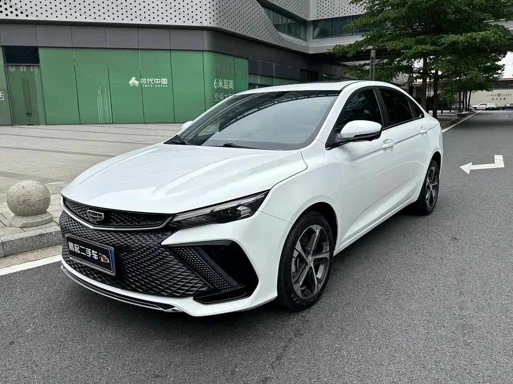 Geely Emgrand L 2022